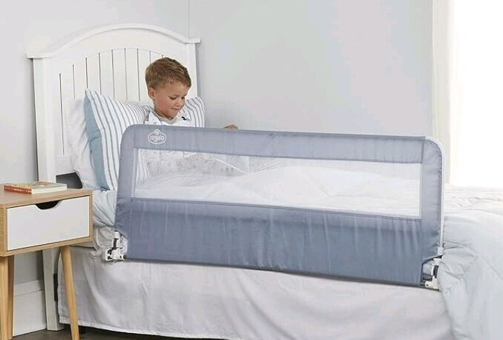 New in Box | Regalo Hideaway Bed Rail Measures 54" x 20"