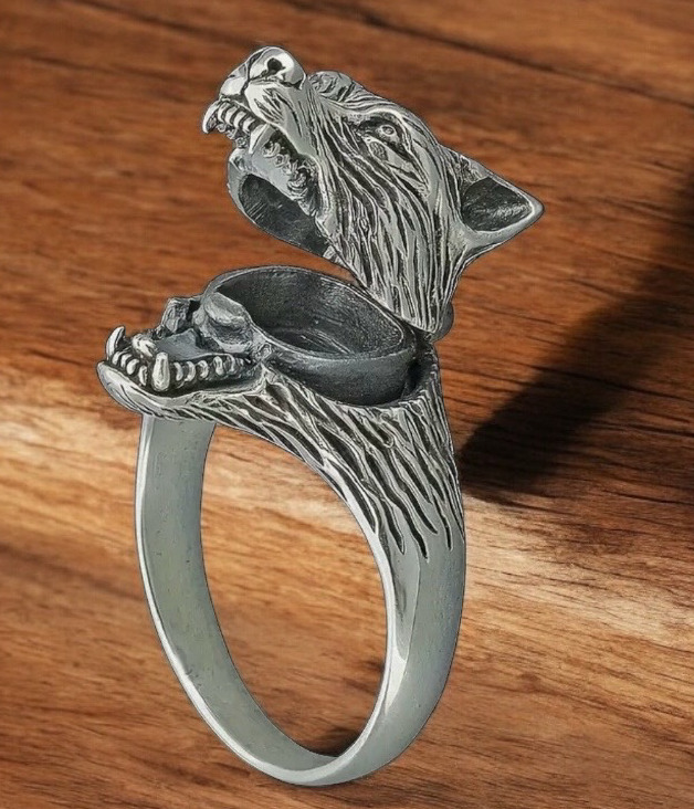 Unique Retro Wolf Head Copper Ring poison Style Locket Size 10.5