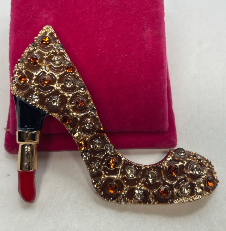 Vintage Style Unique Rhinestone High Heel Brooch Elegant Fashion Appropriately 2.35 x 3 Inch