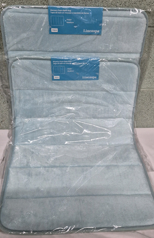 2 New Linenspa Memory Form Bath Mats 17 by 24"