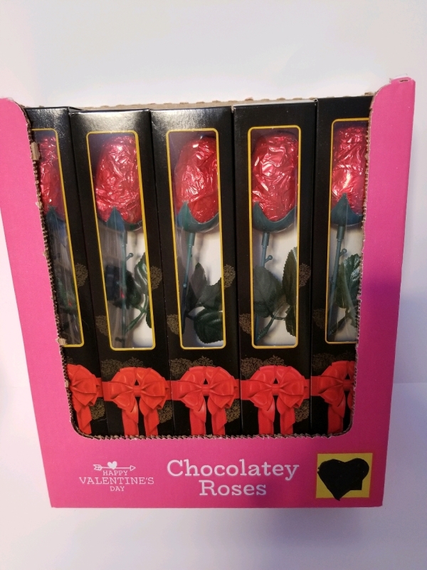 10 individually boxed (20 gram) chocolate Roses