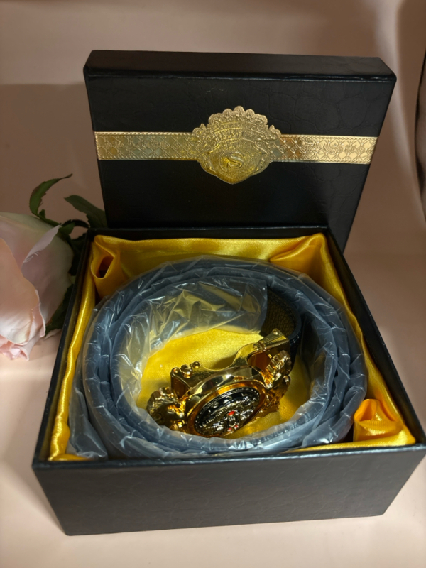 New Genuine Leather Belt Automatic Buckle The Story Of Two Horses Protecting Dragon Gift Box Buckle Approximately 1.45 Inch Belt Approximately 51.18 Inch. Dragon spins.