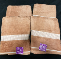 4 new 100% cotton Signature Bath Towels 30" by 52" made in India