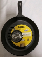 New 9" LODGE Seasoned cast iron grill pan
