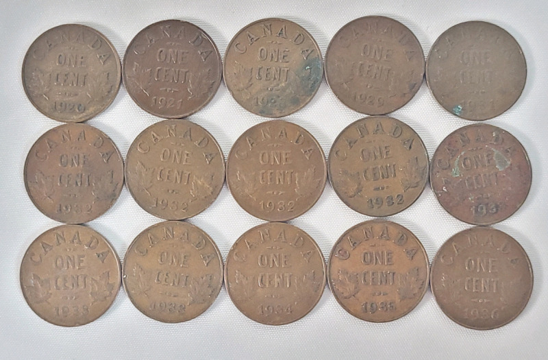 1920 - 1936 Canadian King George V Small One Cent Pennies . 1920 , 1921 , 1928 , 1929 , 1931 , 1932 &times;4 , 1933 &times;3 , 1934 , 1935 & 1936 . Fifteen (15) Coins
