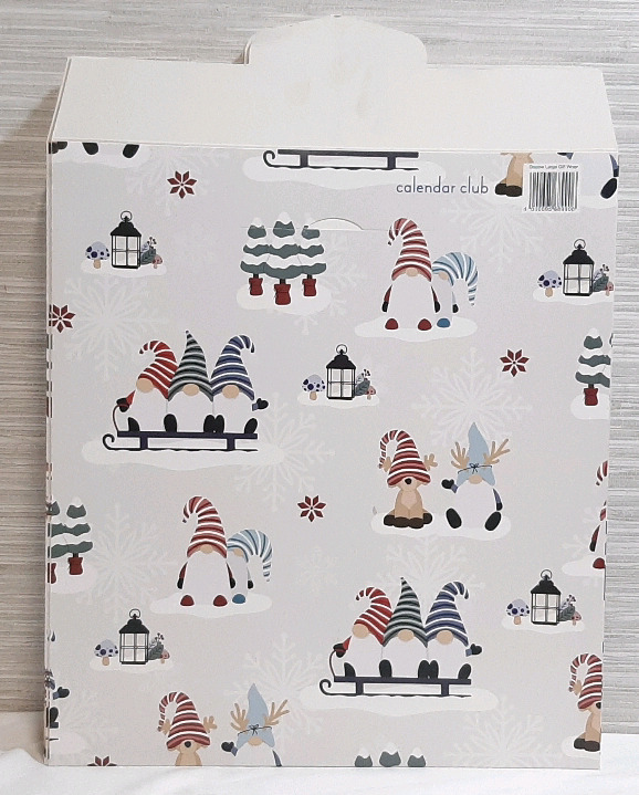 24 New Calendar Club Holiday Themed Gnome and Reindeer Gift Wrap Bags (17"&times;13")