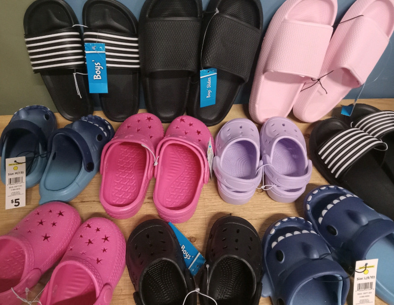 10 New | Child's Variety Sized Sandals