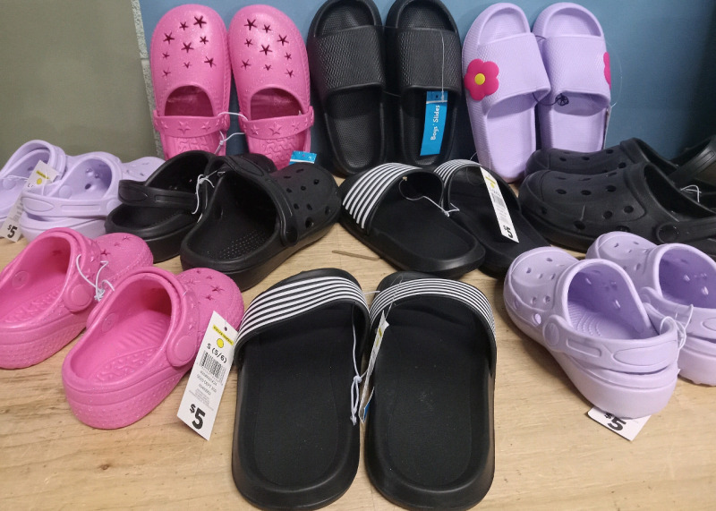 10 New | Child's Variety Sized Sandals