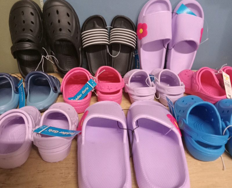 10 New | Child's Variety Sized Sandals