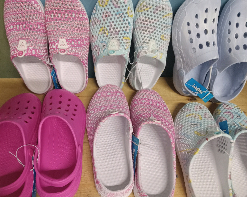6 New | Women's Variety Sized Sandals