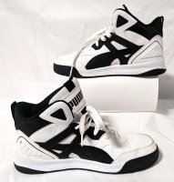 PUMA Adults Backcourt Mid: White, Black (Size: 11)