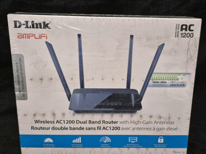 New D-Link Amplifi Wireless AC1200 Dual Band Router with High Gain Antennas