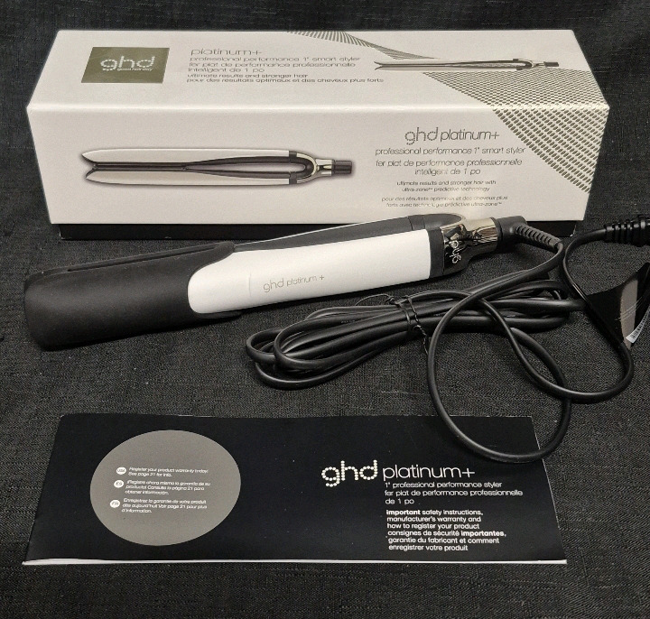 As New GHD Hair Styler Platinum Professional Performance 1" Smart Styler Powers & Heats Up Retails for $279