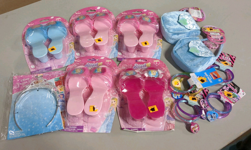 New Disney Princess Bundle with Tiara and Accessories