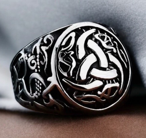 Vintage Sturdy Celtic Knot Titanium Steel Ring Cast Dragon Pattern<br/>Size 12