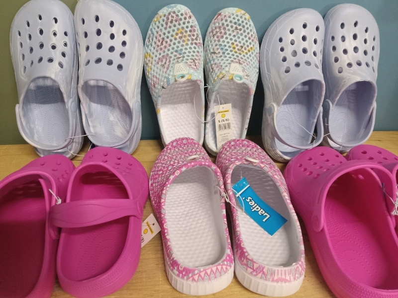 6 New | Women's Variety Sized Sandals
