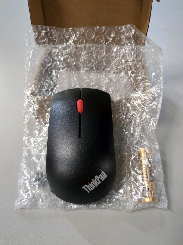 As New ThinkPad Essential Wireless USB Mouse