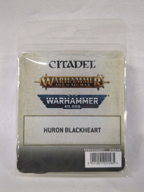 New Warhammer 40k Huron Blackheart Plastic Mini Retails Over $40