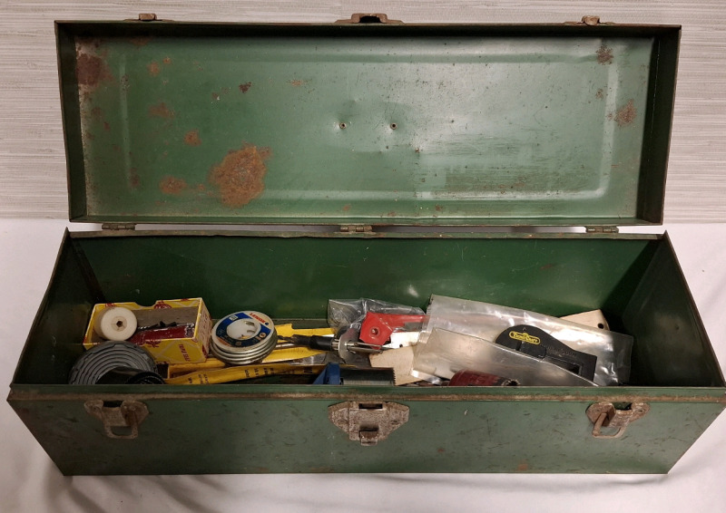 Metal Tool Box with 15+ Assorted Tools including Drill Bits and Wirecutter | Tool Box Measurements: 19" X 15"