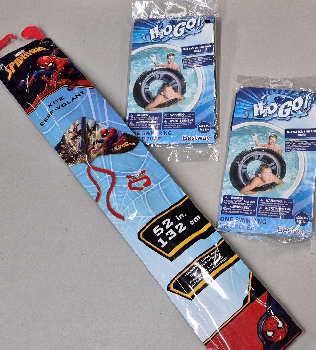 New Marvel Spiderman Kite & 2 Swim Rings 31.5" Diameter