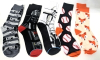 5 New Pairs One Size Fits Most Fun Socks : Star Wars, Baseball, Raccoon & Fox