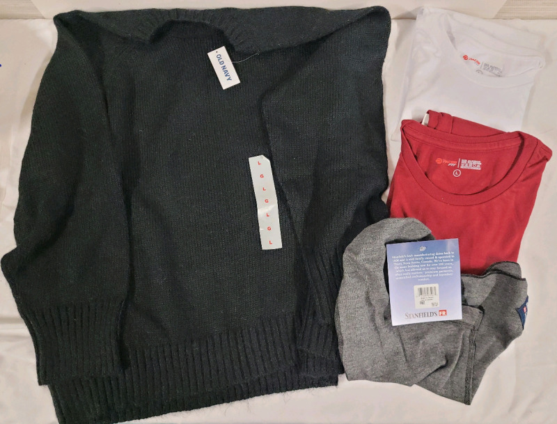 Womens Size Large Clothing Lot . Old Navy Black Sweater , Two (2) Pacer Fit T-Shirts & Stanfields Grey Winter Balaclava Face Mask