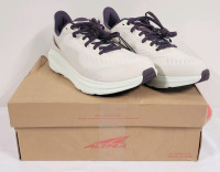 New - Womens Size 9.5 ALTRA Womens Experience Form Running Sneaker , Taupe (biege) . Retail $180