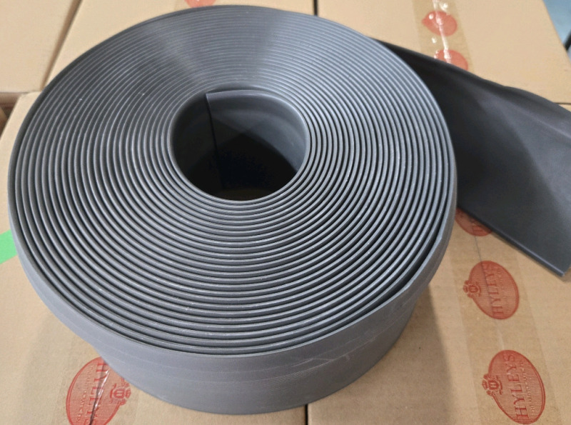 Johnsonite Traditional Vinyl 1/8" (Type TV) - 4" #20 Charcoal - Wallbase* Appears To Be 50'+' * | * Retails $100+*