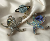 Magical Rhinestone Planet Brooch Two Star Shaped Rhinestone and Cab Brooch one Light Purple Lilac one Peach