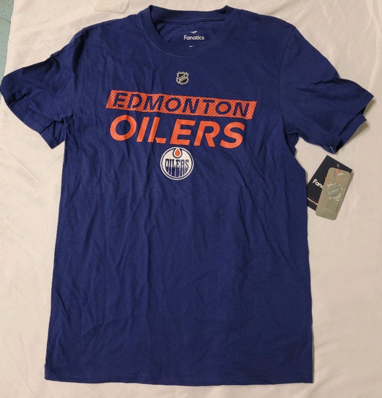 New - Size Medium Fanatics Edmonton Oilers NHL Hockey T-Shirt