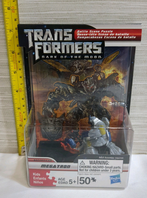 New In Box Transformers Megatron Battle Scene Puzzle