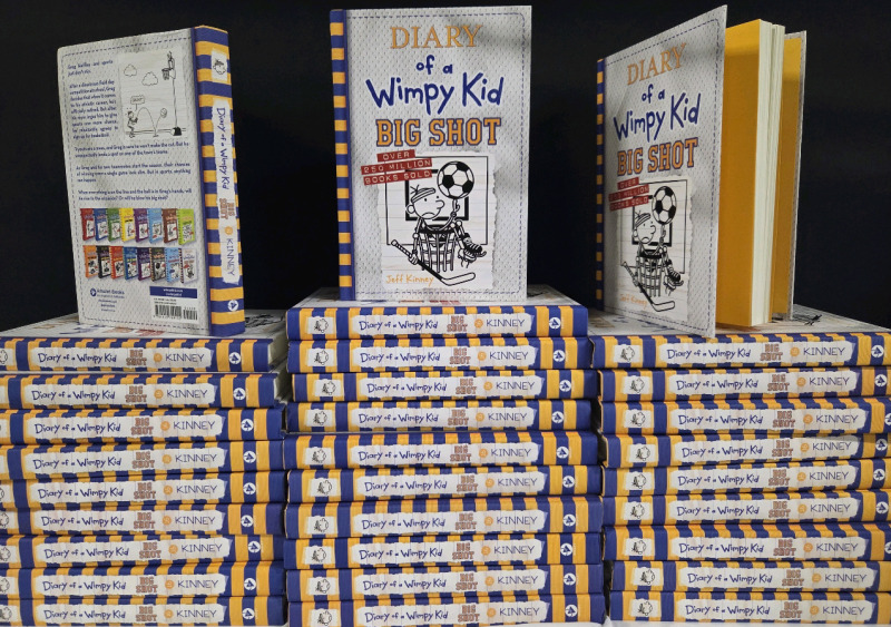 31 New | Book 16 of Diary of a Wimpy Kid Classic Series: Big Shot | by: Jeff Kinney | HardCover | Lot Retails $557.69