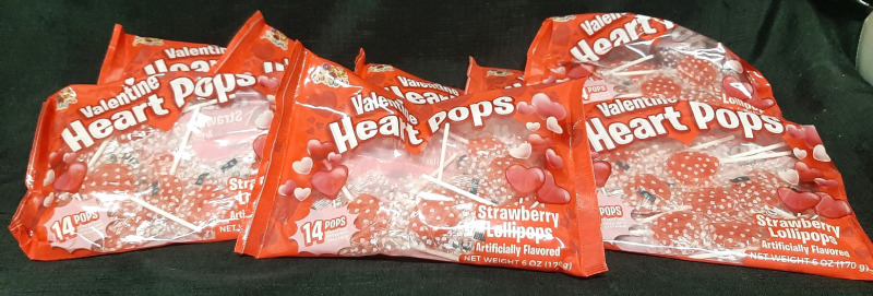 8 New Bags of Albert's Valentine Heart Pops Strawberry Lollipops (170g Each, Best Before August 8th)