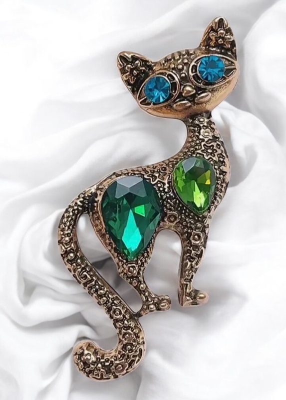 Vintage Inspired Cat Brooch, Crystal Inlaid Green Cabs on Textured Body Blue Topaz Rhinestone Eyes App 2 Inch