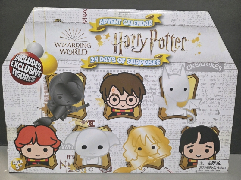 New in Box | The Wizarding World of Harry Potter: Advent Calender | Includes Exclusive Figures | Box Measures 11" x 15"