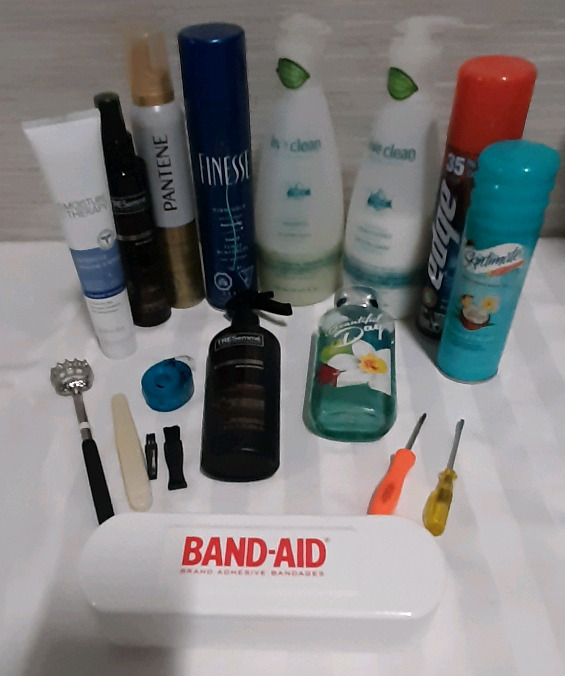 Mixed Lot of Personal Items