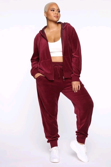 New Size 1X Women's FASHION NOVA The Original Trendsetter 2-Piece Velour Set - Burgundy | Retails Over $50