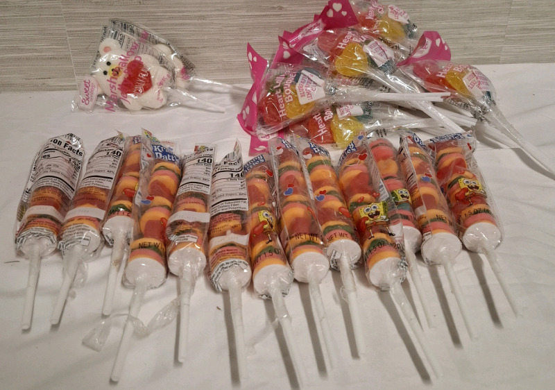 New 24 Assorted Candies | Includes - 13 Krabby Patties Gummi Packets, 2 Marshmallow Jolly Pops & 9 Heart Lollipop Bouquets