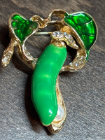 Elegant Enamel 3 Faux Peas In Pod Brooch Exquisite Oil Drop Enamel Flower Rhinestones Approximately 1.7 x 1.2 Inch