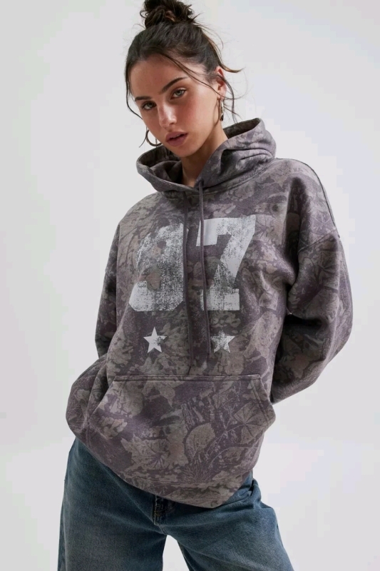 New Size L/XL Women's URBAN OUTFITTERS Camo Graphic Hoodie Sweatshirt| Retails $99!