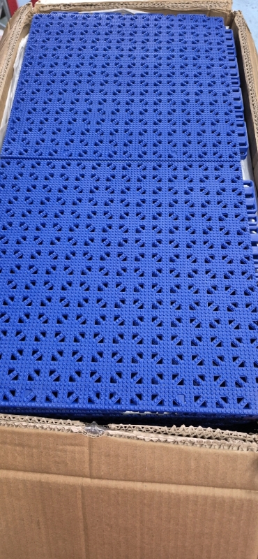 48 New Plastic Interlocking Flooring Tiles - Great for Kid's Play Area