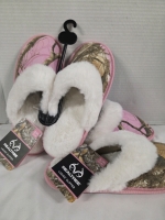2 New Pairs | REALTREE Size 7-8 Ladies slippers