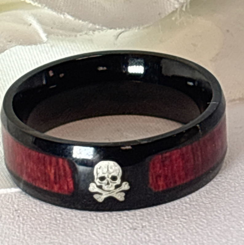 8mm Wide Red Lacquer Skull Titanium Steel Ring Black Size 10 Stamped