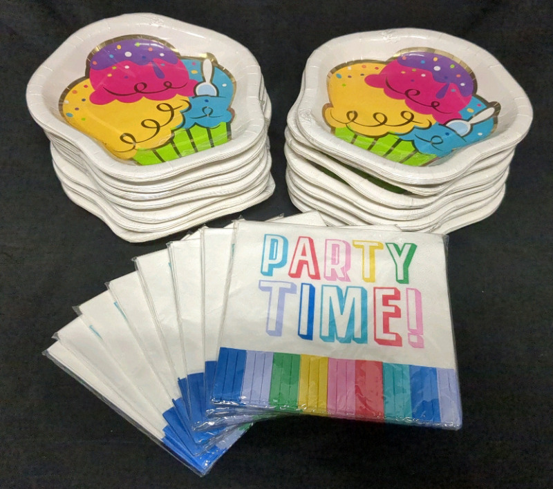 20 New Packs of Birthday Party Paper Plates & Napkins - 8 plates/16 Napkins per pack