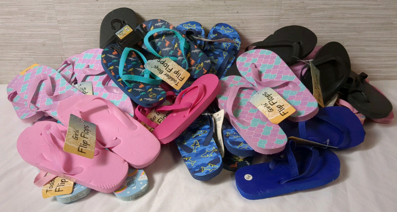 25 New Pairs of Flip Flops for Toddlers and Kids Sizes S/M/L