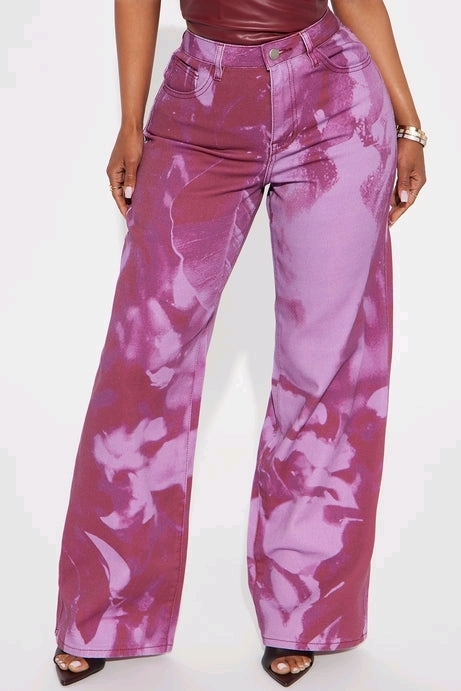 New Size 9 Women's FASHION NOVA Radiant Energy Printed Non-Stretch Straight Leg Jeans (Pink) | Retails Over $50!