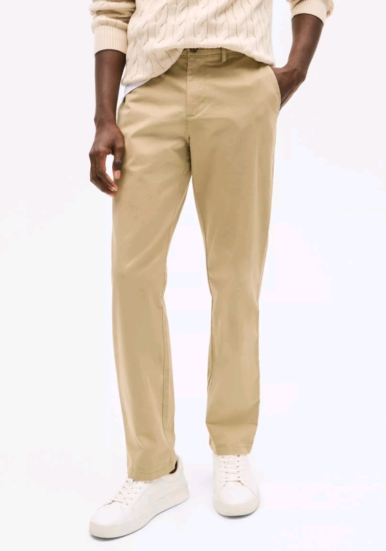 New Size 42W 30L Men's TOMMY HILFIGER THFlex Tommy Straight Chino Pants | Retails Over $95!