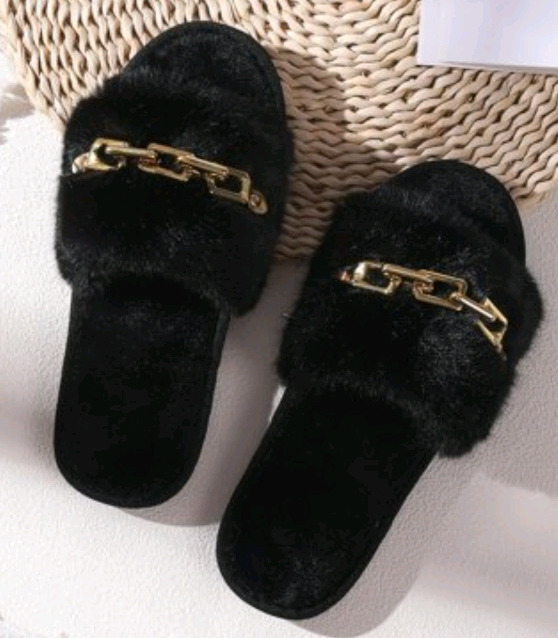 New | Size Eur38-39 Ladies Slippers
