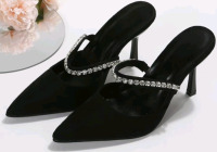 New | Size 39 Ladies Pointed toe 4" Heels W Gem Stone Straps
