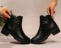 New | Size CN43 Ladies Ankle Boots
